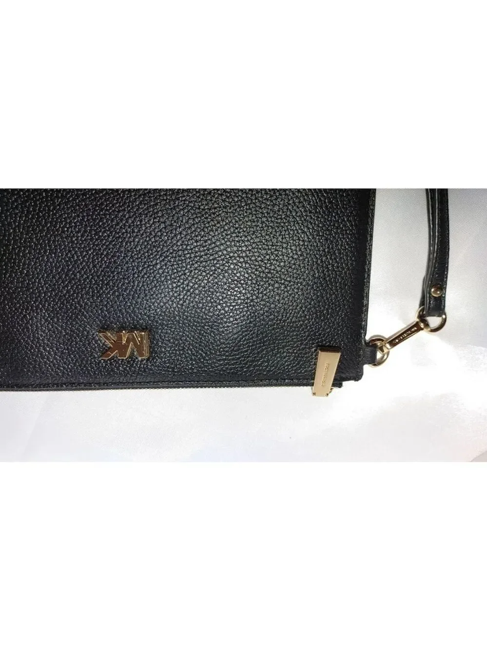 Michael Kors MD Pebbled Leather Clutch Wristlet